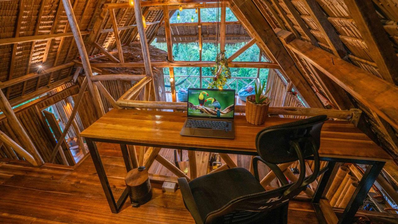 Barya Lang Villa- Native Villa With Jeepney Room エルニド エクステリア 写真